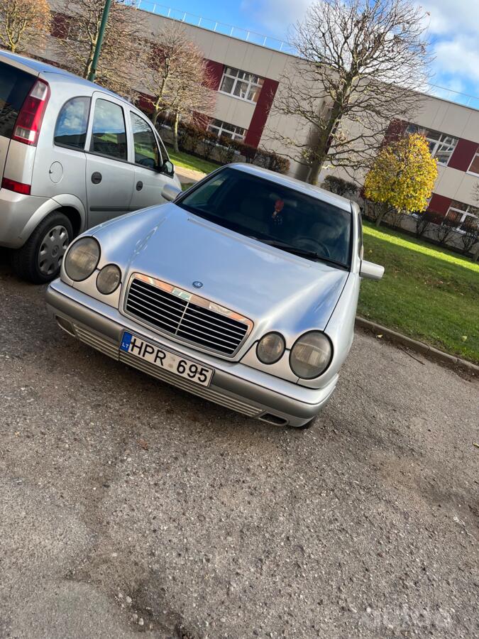 Mercedes-Benz E-Class W210/S210 Sedan 4-doors