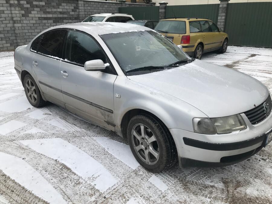 Volkswagen Passat B5 Sedan 4-doors