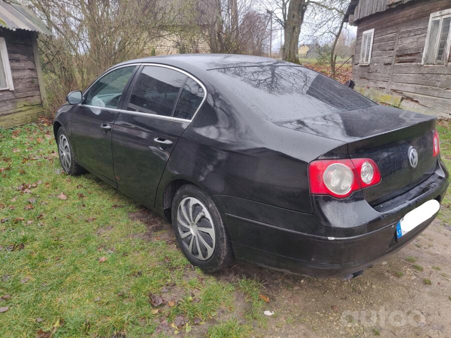 Volkswagen Passat B6 Sedan 4-doors