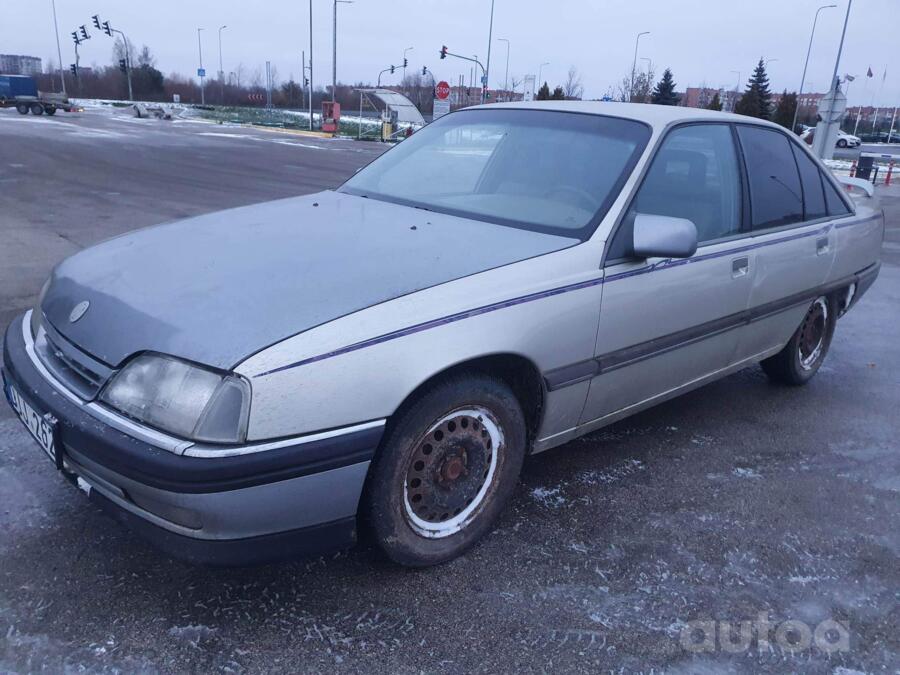 Opel Omega A Sedan