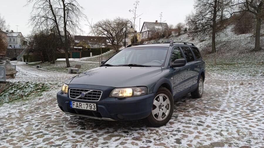 Volvo XC70 2 generation wagon