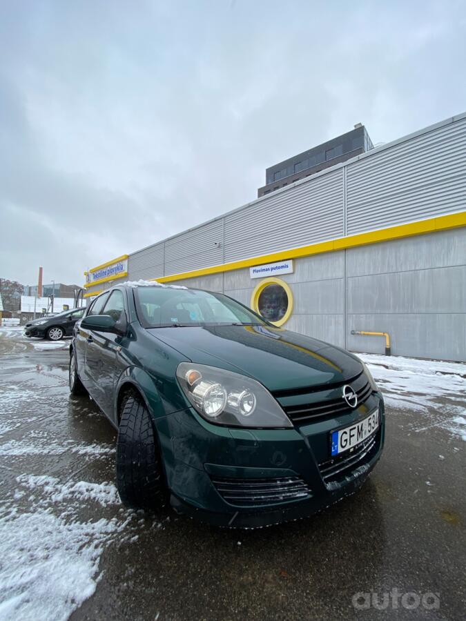 Opel Astra H Hatchback