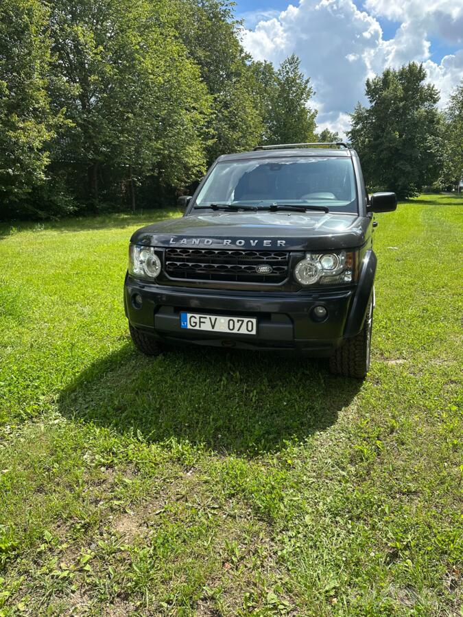 Land Rover Discovery 4 generation SUV