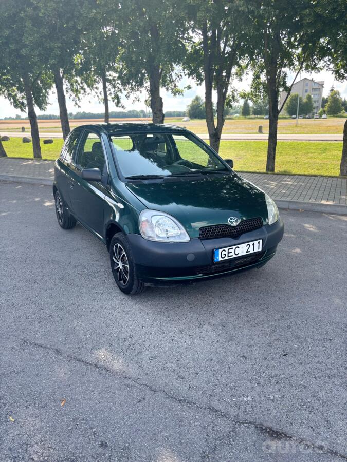 Toyota Yaris 1 generation