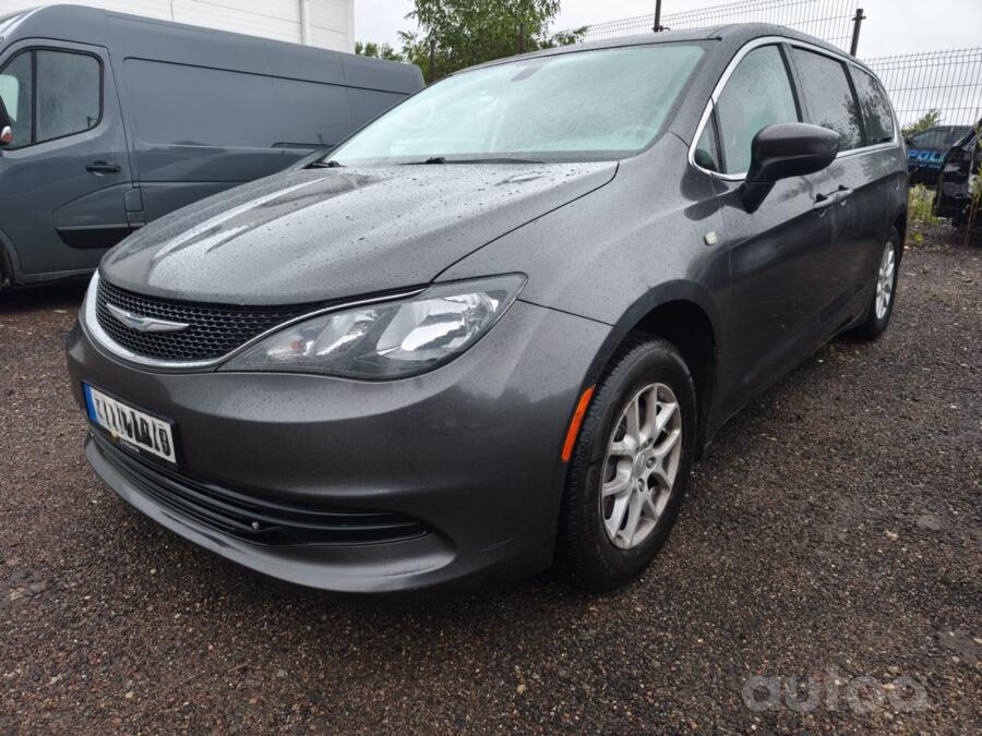 Chrysler Pacifica 2 generation Minivan