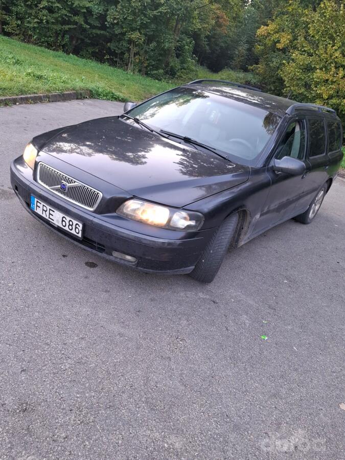 Volvo V70 2 generation R wagon 5-doors