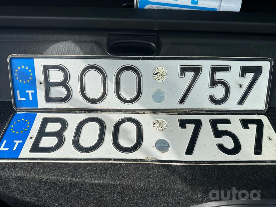 BOO 757