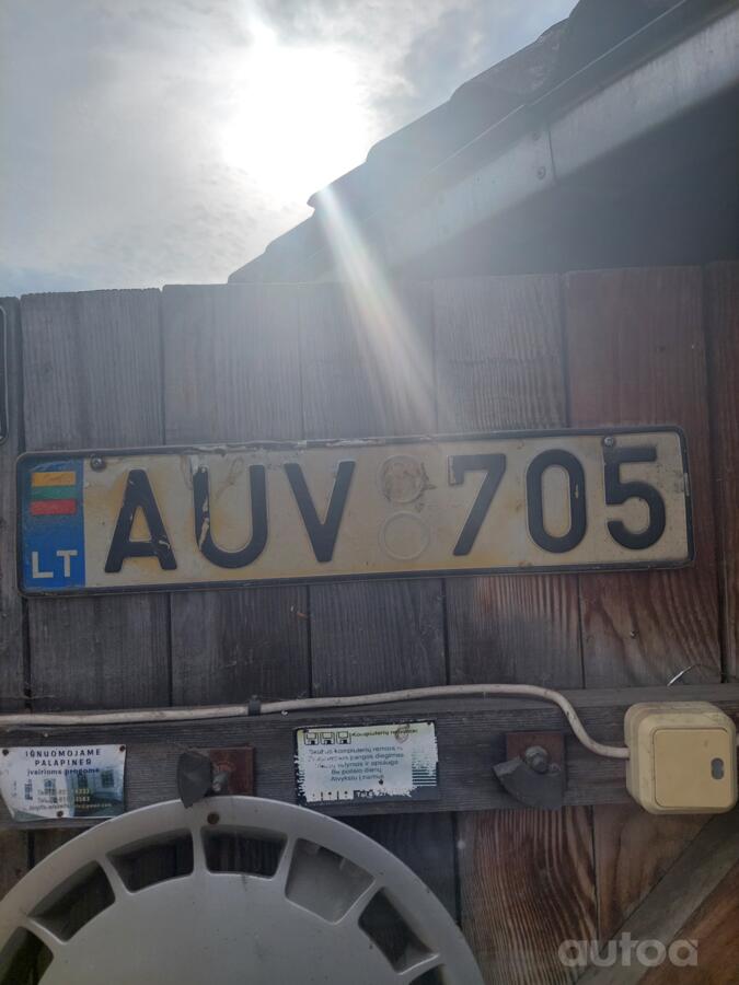 AUV705
