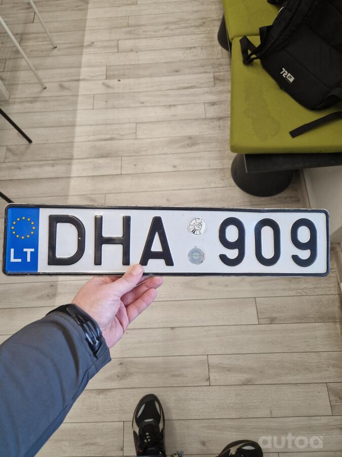 DHA909