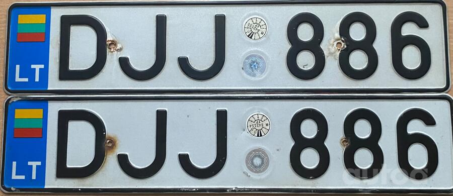 DJJ886