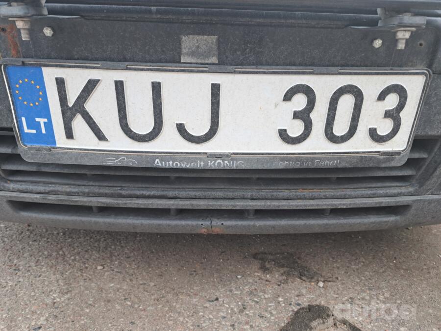 KUJ303