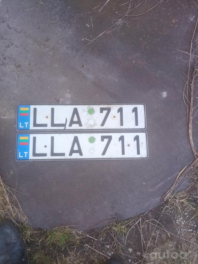LLA711