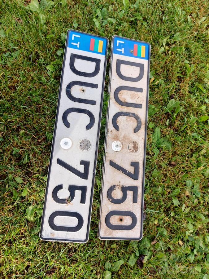 DUC 750