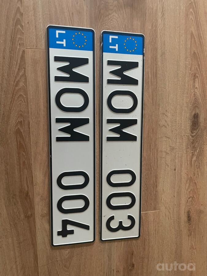 MOM003