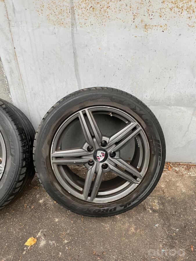 Porsche, valuveljed