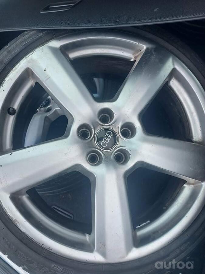 Audi, valuveljed