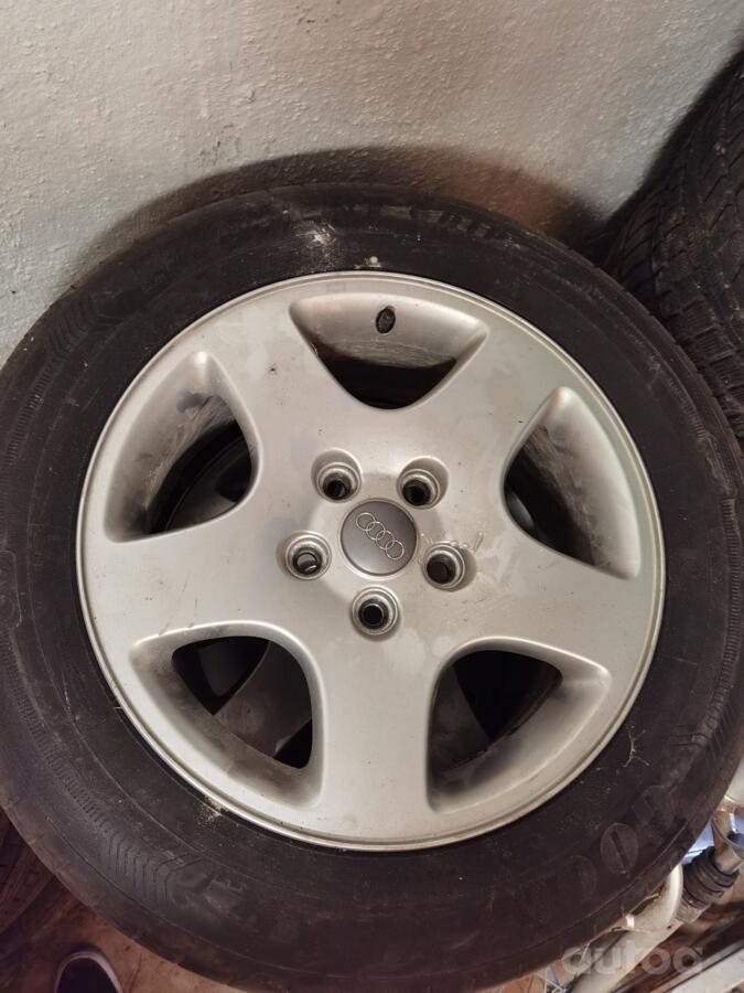 Audi, valuveljed