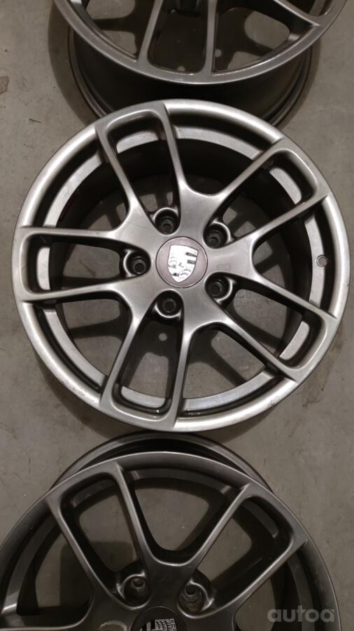 Porsche, valuveljed