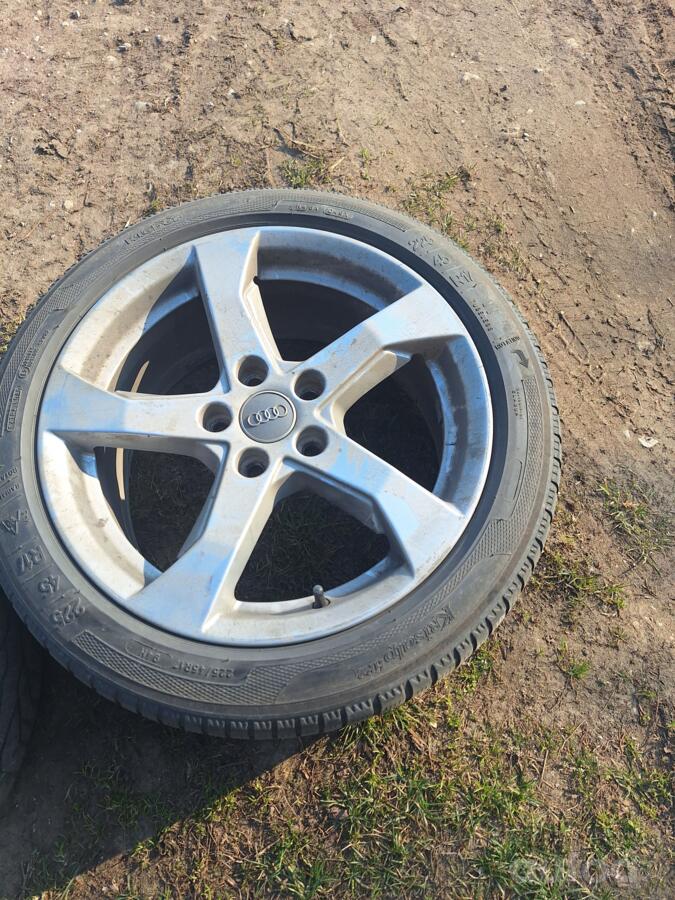 Audi, valuveljed
