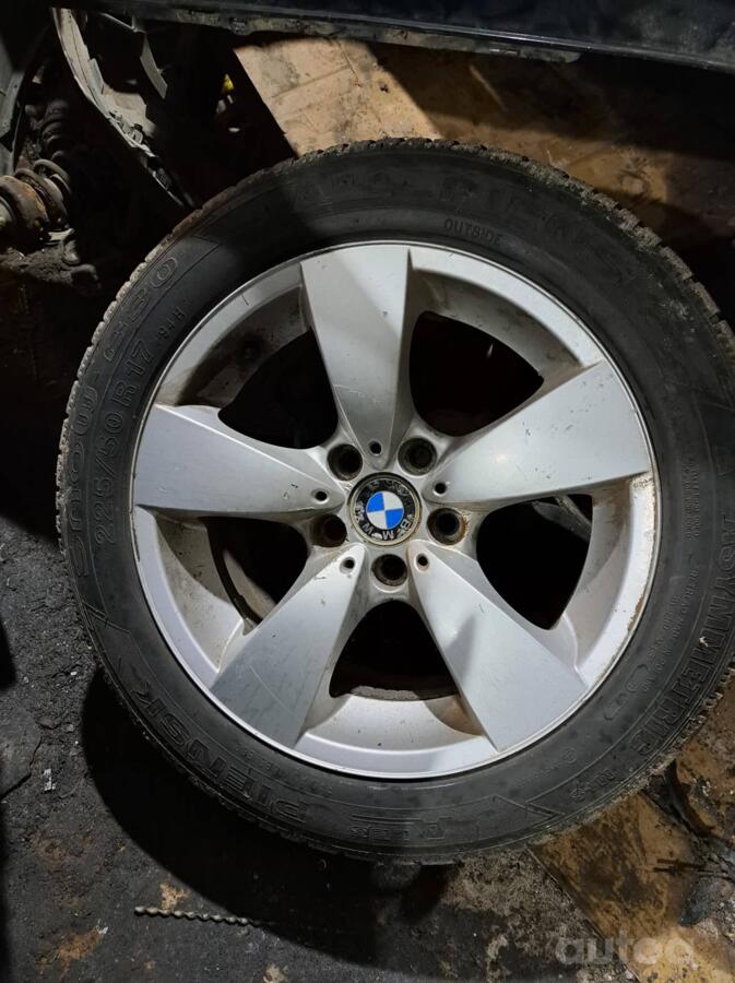 BMW, valuveljed