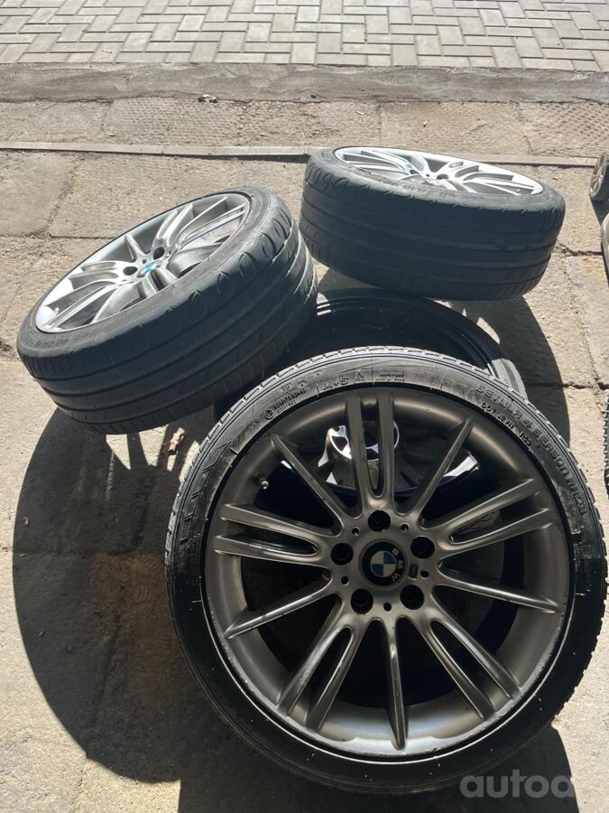 Bmw, valuveljed