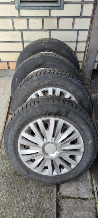 TOYOTA, terasest stantsitud