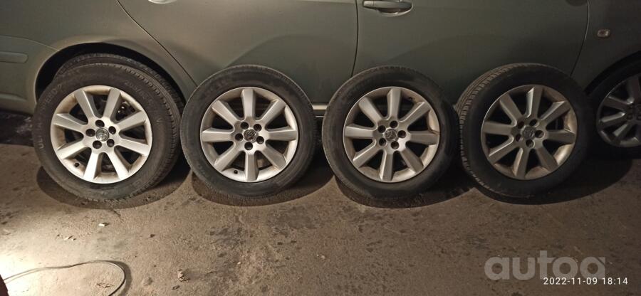 Toyota, valuveljed