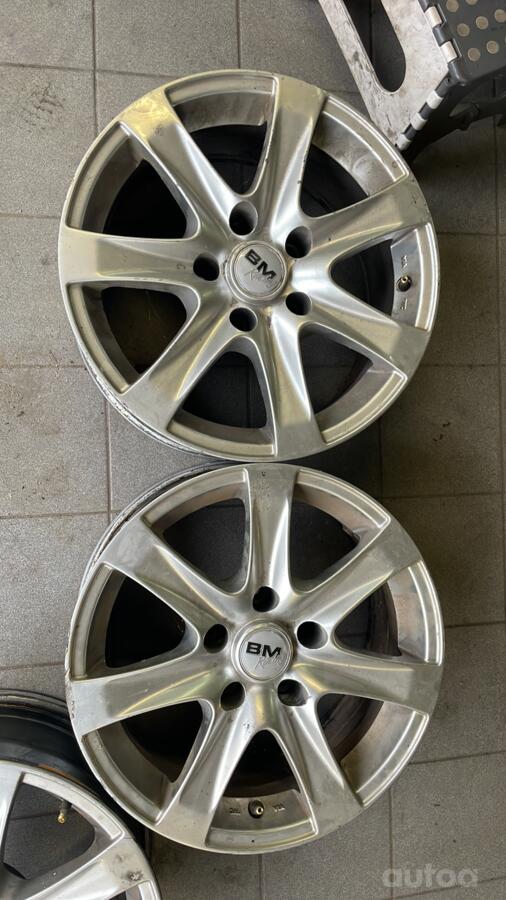Bm racing, valuveljed
