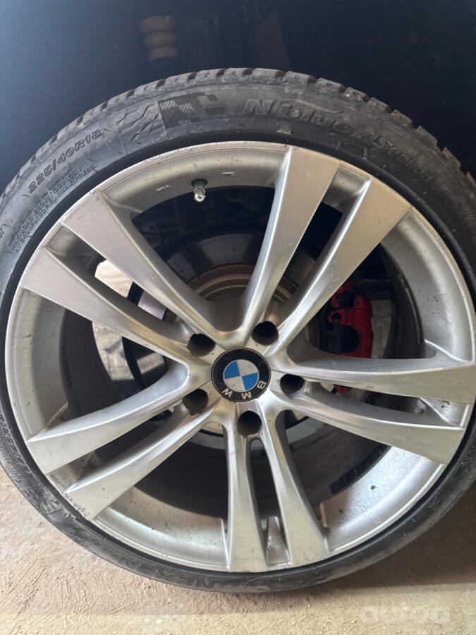 Bmw, valuveljed