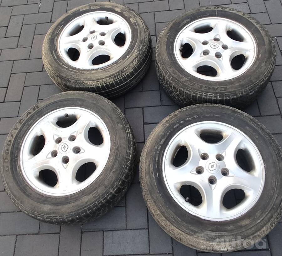 Renault, valuveljed