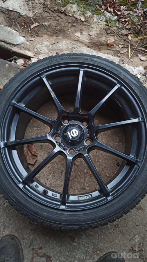 Sparco, valuveljed
