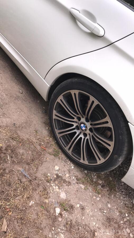 Bmw, valuveljed