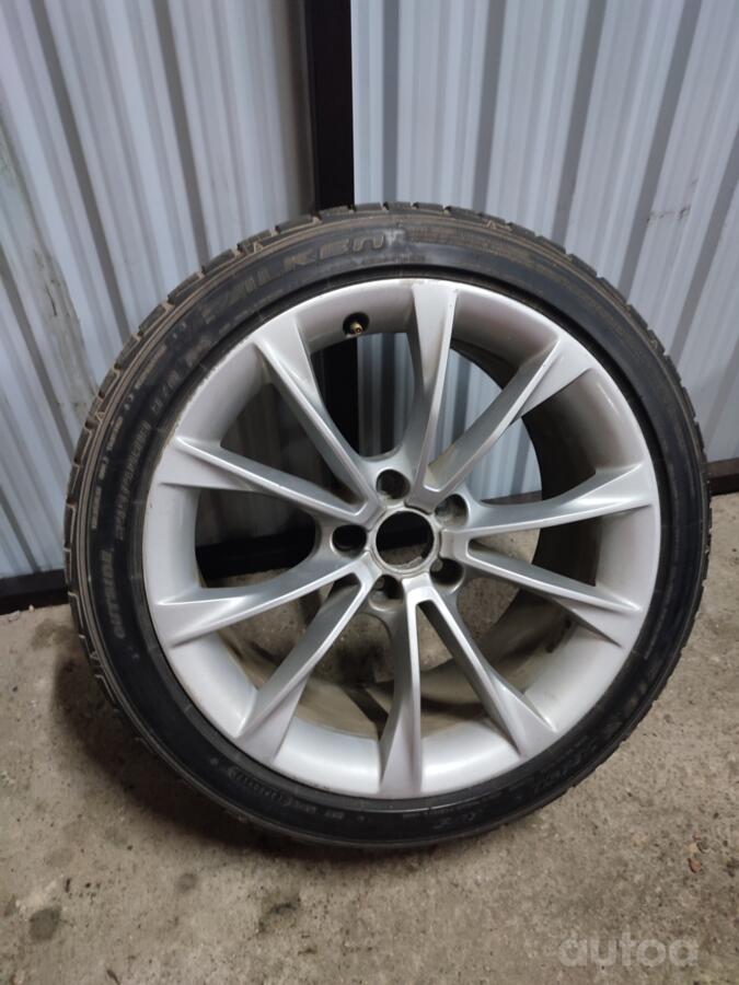 Audi, valuveljed