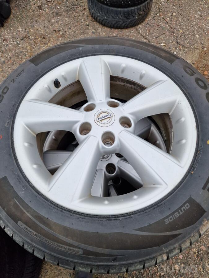 Nissan, valuveljed