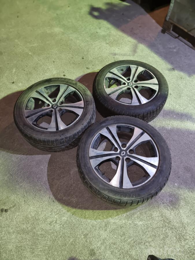 Renault, valuveljed