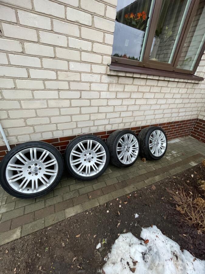 Mercedes benz, valuveljed