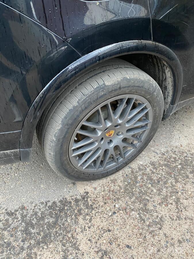 Porsche, valuveljed