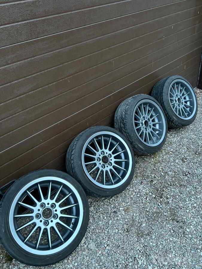 BMW, valuveljed