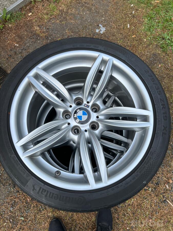 Bmw, valuveljed