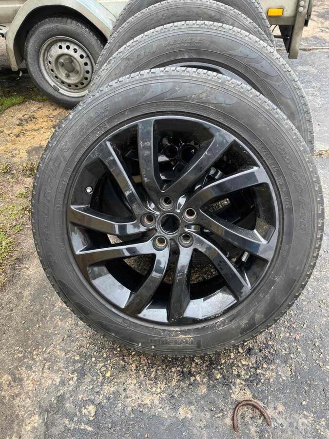 Land Rover, valuveljed