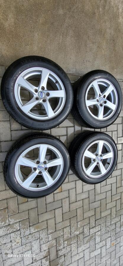 Volvo, valuveljed