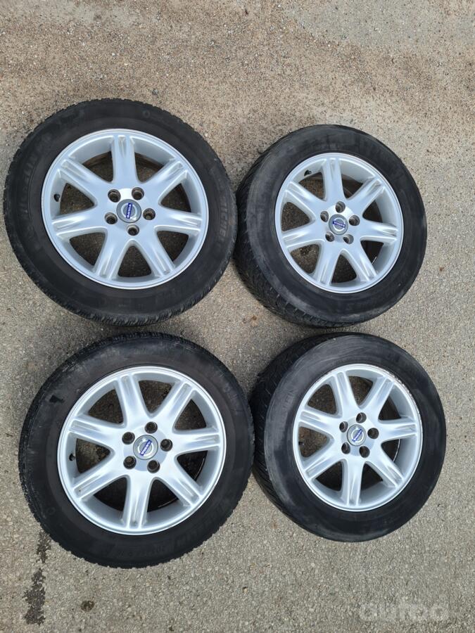Volvo, valuveljed