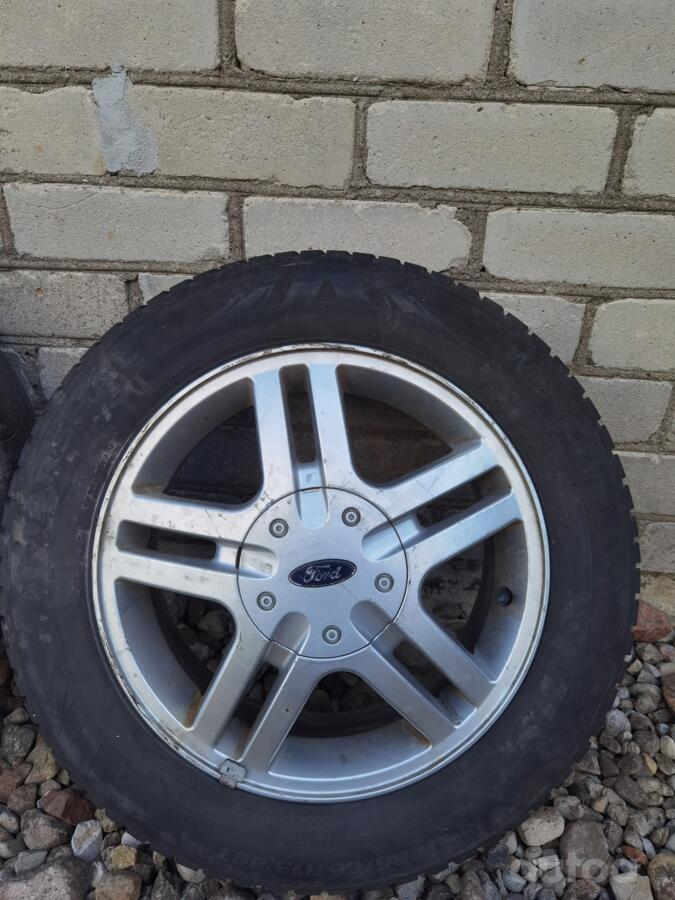 Ford, valuveljed