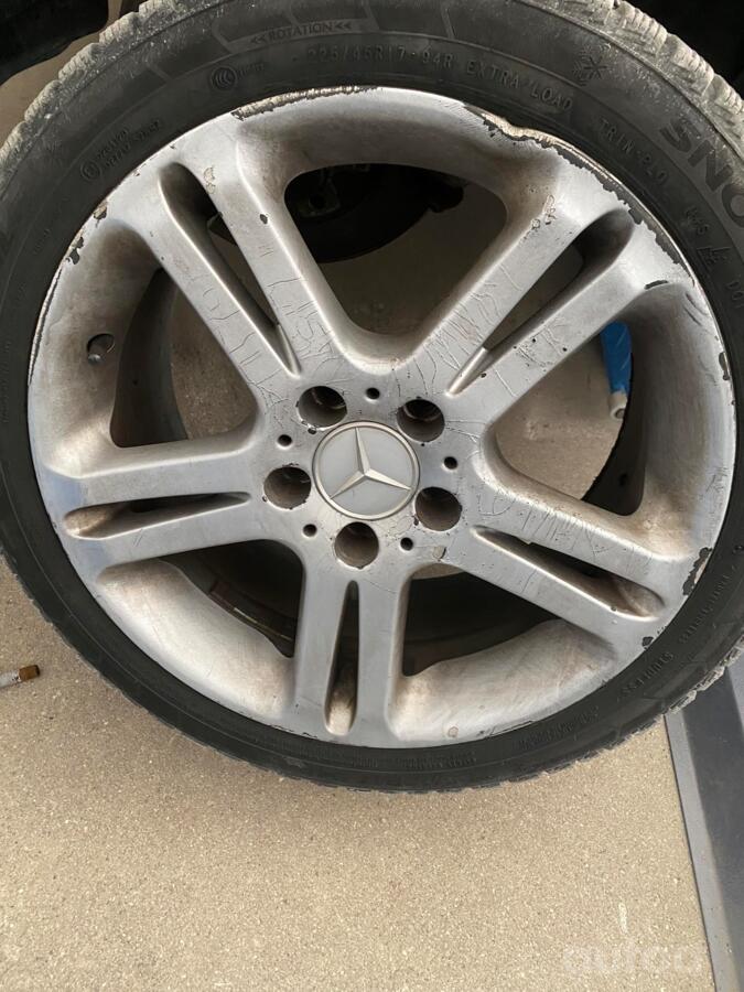Mercedes, valuveljed