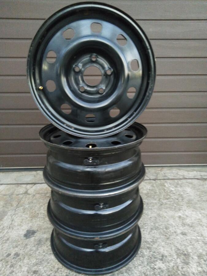 Chrysler,Dodge,Lancia,VW routan nuo 2008 metų, terasest stantsitud