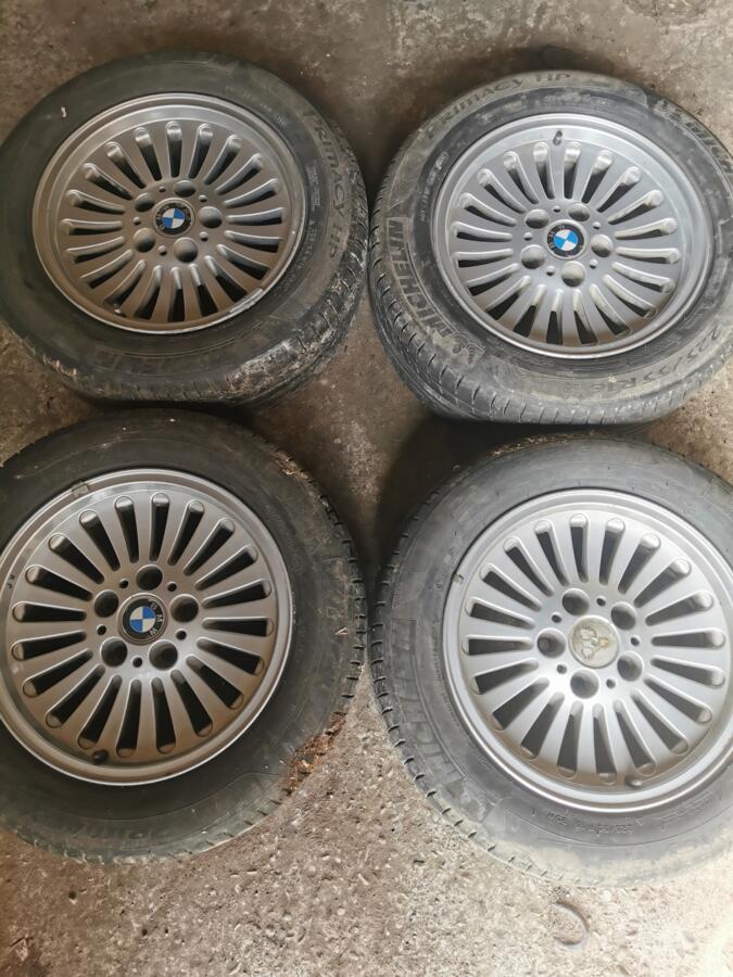 BMW, valuveljed