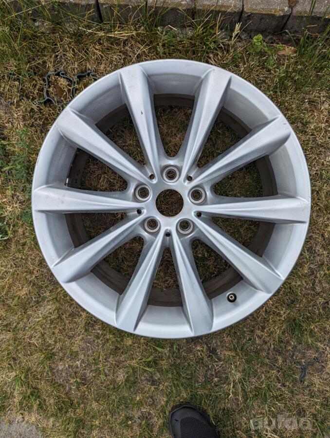 BMW, valuveljed