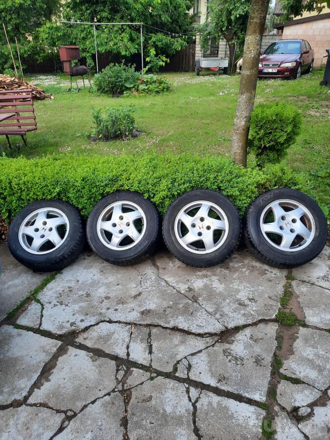 Honda, valuveljed