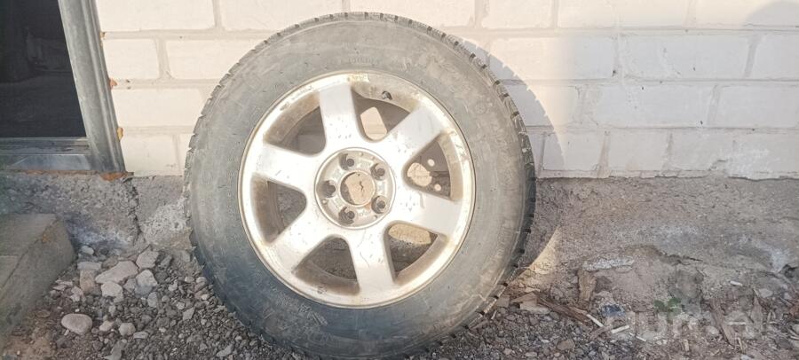 Audi, valuveljed