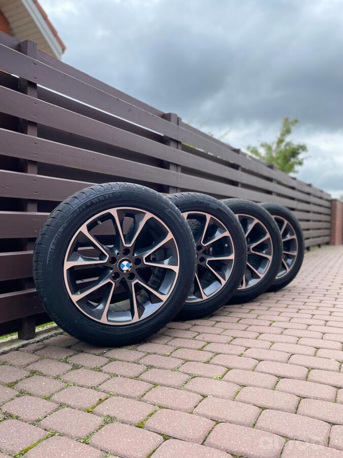 BMW, valuveljed